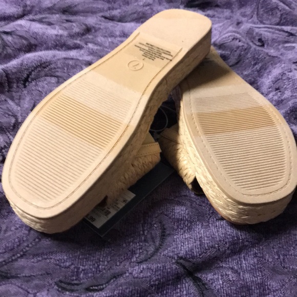 Sandals - Picture 3 of 3